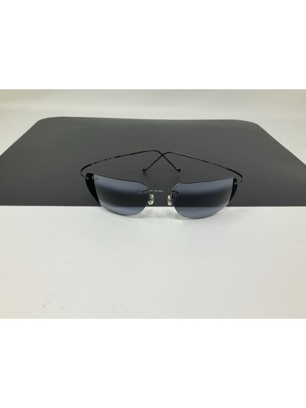 Maui Jim Kaanapali MJ-501-02 Titanium Rimless Sunglasses Gunmetal Cracked Lenses